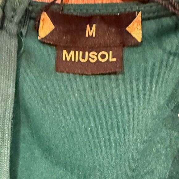MIUSOL Button Detail Split Hem Dress - Picture 5 of 10